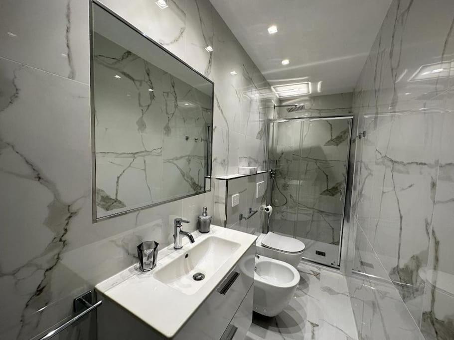 Suite Aurora Luxury In The Center Of 산레모 외부 사진